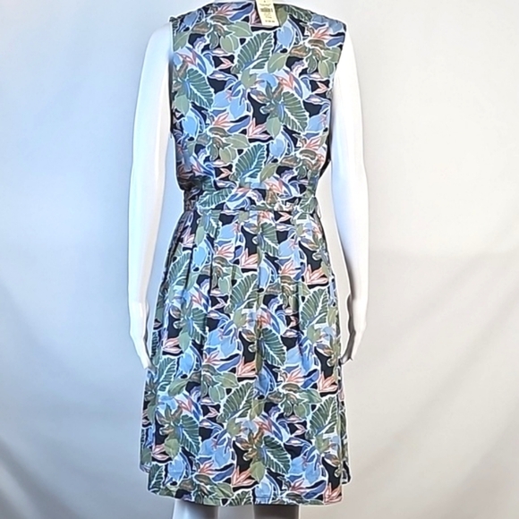 NWT LL Bean Signature 100% Cotton Poplin Blue Tropical Print V Neck Dress - Picture 5 of 16